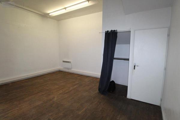 Immeuble à vendre à Saintes en Charente-Maritime (17100), ref : 17111-649