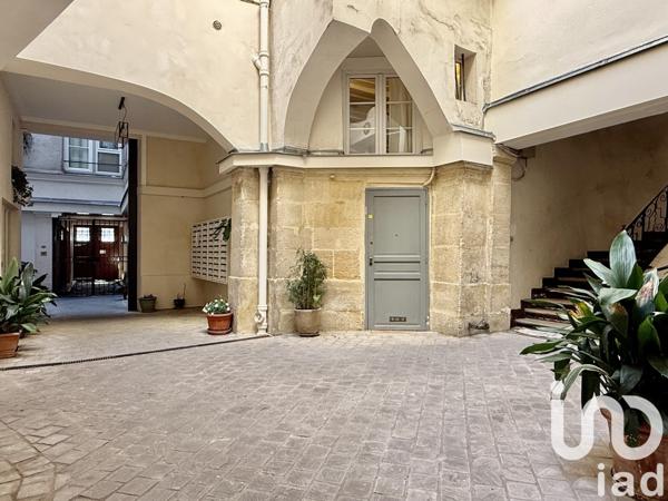 Appartement 3 pièces de 78 m² à Paris (75004)