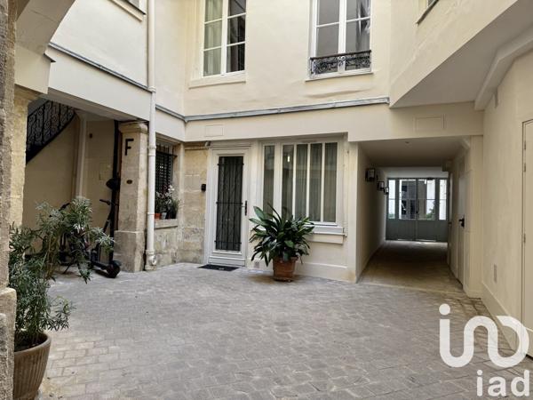 Appartement 3 pièces de 78 m² à Paris (75004)