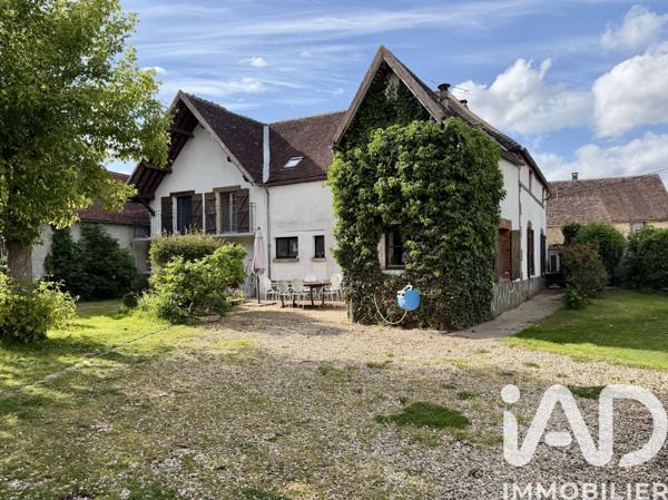 Maison à vendre 8 pièces 219 m² Villeneuve-sur-Yonne