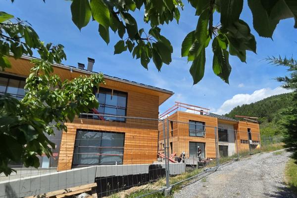 Appartement à vendre 2 pièces Avec terrasse vue Lac et Montagnes proche de SAVINES LE LAC  (05)