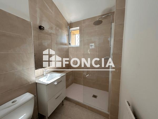 Location Appartement 3 pièces 59.27 m² - 20 RUE JEAN REBOUL Nimes 30900