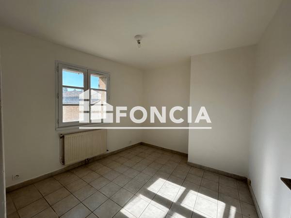 Location Appartement 3 pièces 59.27 m² - 20 RUE JEAN REBOUL Nimes 30900