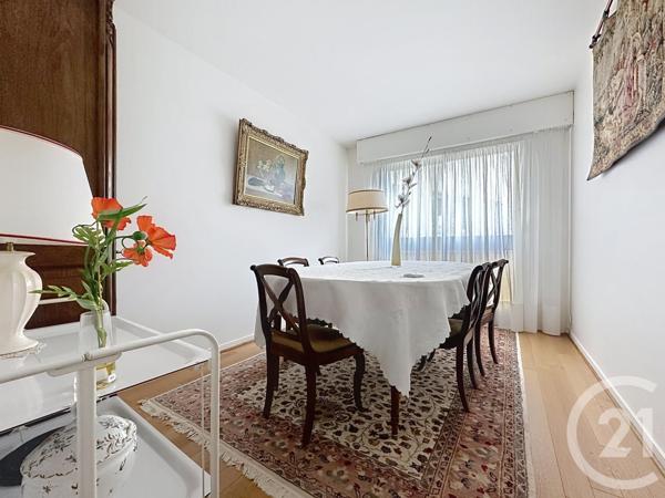 Appartement F4 à vendre  4 pièces - 82,74 m2 PARIS - 75012