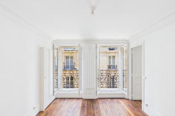 Vente - Appartement 2 pièces 35 m 2 Paris (75018)