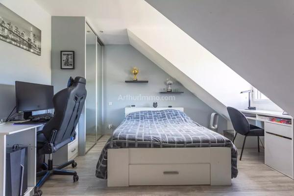 Vente Maison 10 pièces 226 m2 à Linas