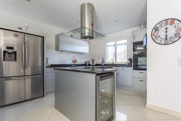 Vente Maison 10 pièces 226 m2 à Linas