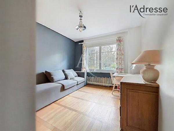 NANTERRE/ Maison 6 pièces 200 m² - Jardin/Terrasse 241m² - 3 Stationnements