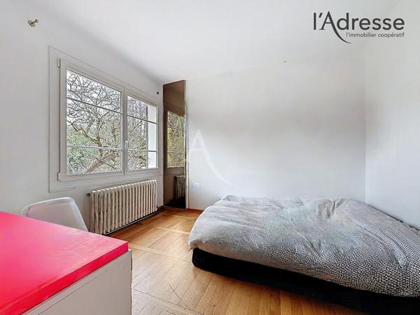 NANTERRE/ Maison 6 pièces 200 m² - Jardin/Terrasse 241m² - 3 Stationnements