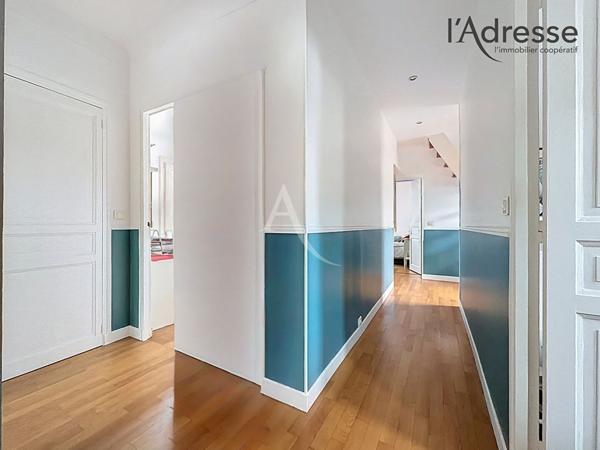 NANTERRE/ Maison 6 pièces 200 m² - Jardin/Terrasse 241m² - 3 Stationnements