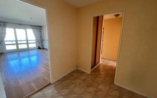 Appartement à vendre    3 pièces • 87,70 m2 Reims