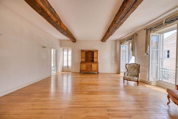 Appartement à rénover au cœur de La Rochelle