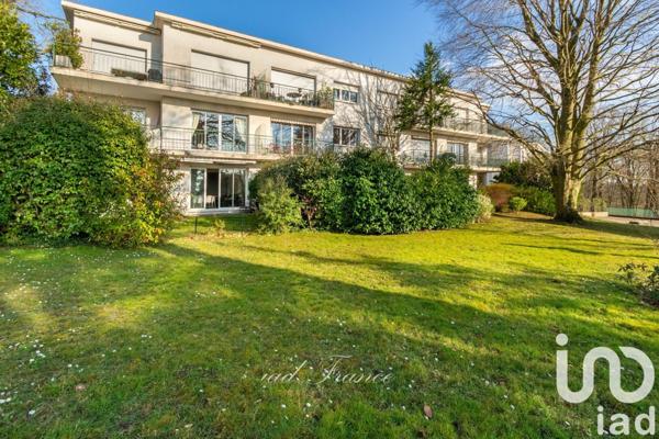 Appartement 3 pièces de 74 m² à Garches (92380)