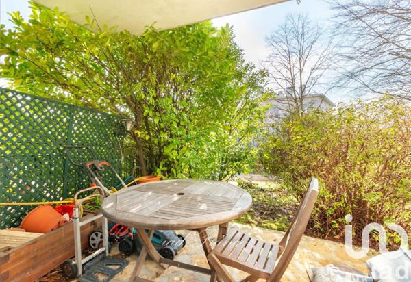 Appartement 3 pièces de 74 m² à Garches (92380)