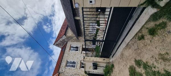 Une maison à rénover située à NEUVILLE-SUR-OISE (95000).