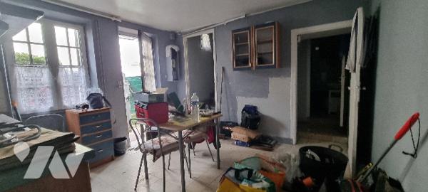 Une maison à rénover située à NEUVILLE-SUR-OISE (95000).