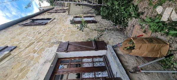 Une maison à rénover située à NEUVILLE-SUR-OISE (95000).