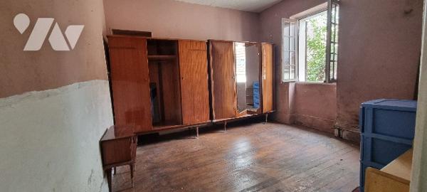 Une maison à rénover située à NEUVILLE-SUR-OISE (95000).