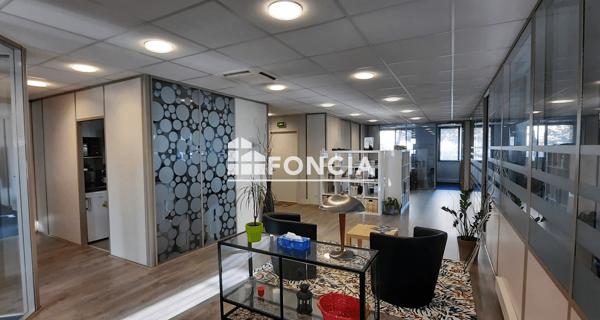 À vendre Local commercial 194 m² - Grenoble 38100