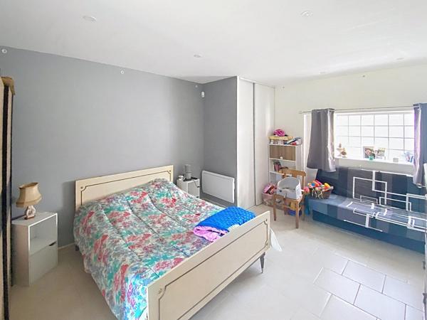 Exclusivité : maison sur 4000 m² en campagne