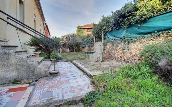 Maison à louer    6 pièces •  Saint-Paul-Cap-de-Joux