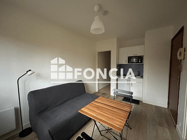 Location Studio meublé 16 m² - 18 AVENUE GEORGES CORNEAU Charleville Mezieres 08000