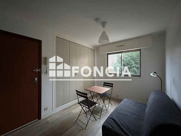 Location Studio meublé 16 m² - 18 AVENUE GEORGES CORNEAU Charleville Mezieres 08000