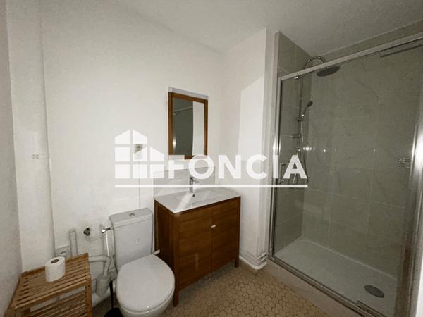 Location Studio meublé 16 m² - 18 AVENUE GEORGES CORNEAU Charleville Mezieres 08000