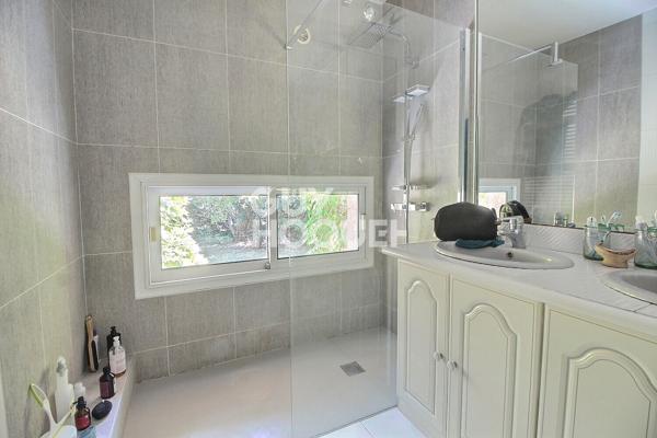 Demeure de prestige Tarascon 10 pièces 242.71 m2