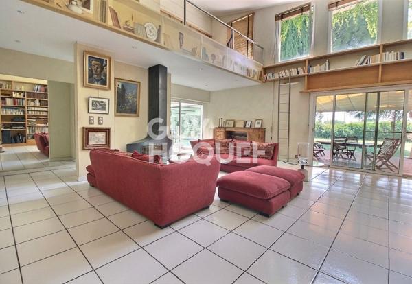Demeure de prestige Tarascon 10 pièces 242.71 m2