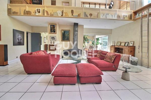 Demeure de prestige Tarascon 10 pièces 242.71 m2