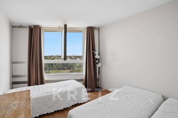 Appartement d’exception 5P-137 m2 avec terrasse et vue panoramique sur la Tour Eiffel