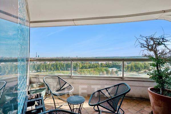Appartement d’exception 5P-137 m2 avec terrasse et vue panoramique sur la Tour Eiffel