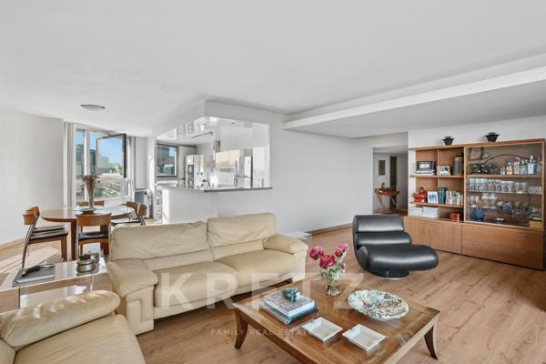 Appartement d’exception 5P-137 m2 avec terrasse et vue panoramique sur la Tour Eiffel