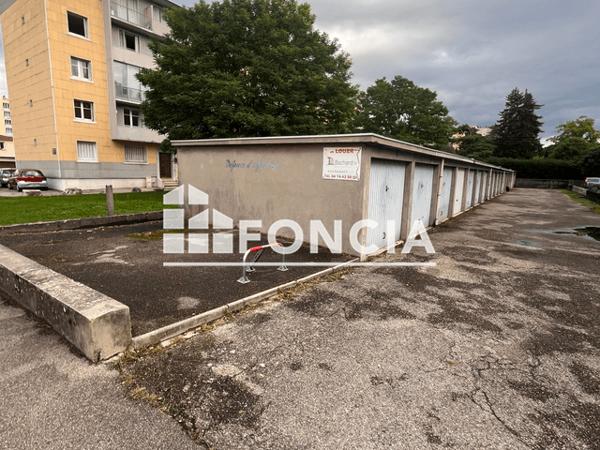Location Parking - 43 BOULEVARD JEAN JACQUES ROUSSEAU Bourgoin-jallieu 38300