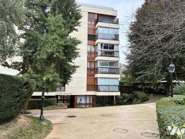 Appartement, résidence PARLY  2