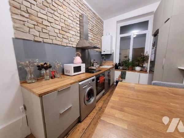 BOULOGNE SUR MER, Appartement - Situé au coeur de la vielle ville, beaucoup de charme pour cet ...
