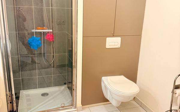 Appartement à vendre    2 pièces • 40,31 m2 Marseille 12