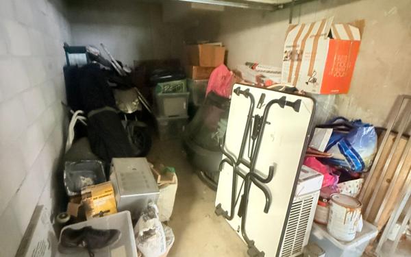 Appartement à vendre    2 pièces • 40,31 m2 Marseille 12