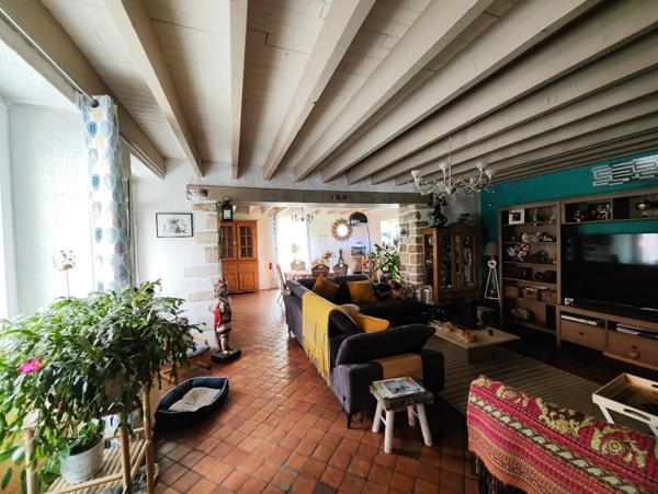 15 min de Carentan et d'Isigny sur Mer, belle propriété avec maison de 200 m² hab et 3.54 ha de terrain