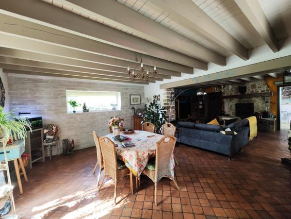 15 min de Carentan et d'Isigny sur Mer, belle propriété avec maison de 200 m² hab et 3.54 ha de terrain