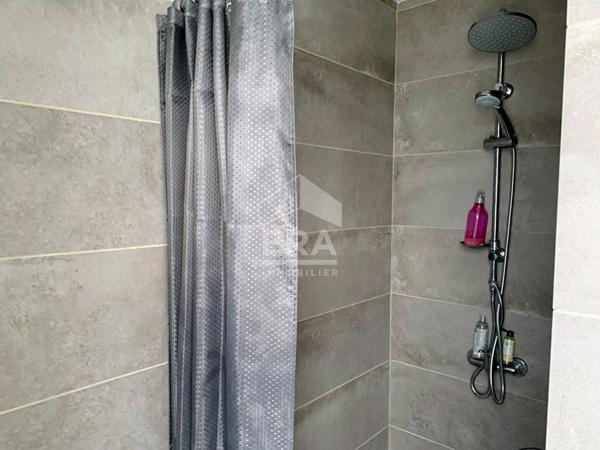 Maison 4 pièces avec grand jardin et garage