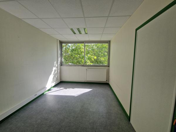 Bureaux 13.66m² – Beaucouze