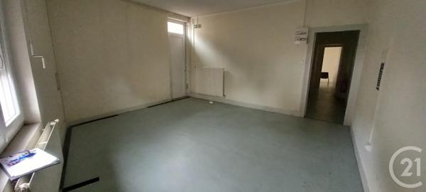 Immeuble à vendre  117 m2 COMMENTRY - 03