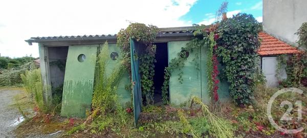 Immeuble à vendre  117 m2 COMMENTRY - 03