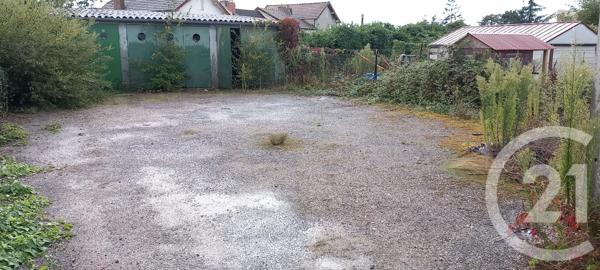 Immeuble à vendre  117 m2 COMMENTRY - 03