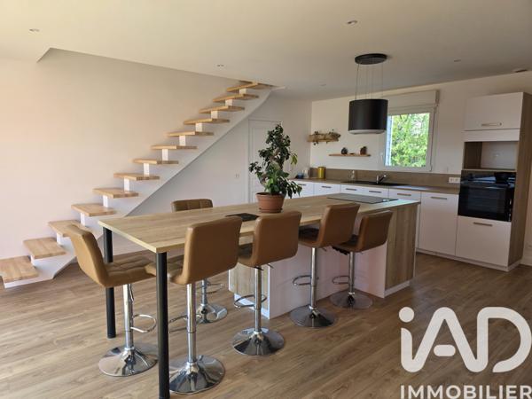 Maison à vendre 7 pièces 140 m² Le Loroux-Bottereau