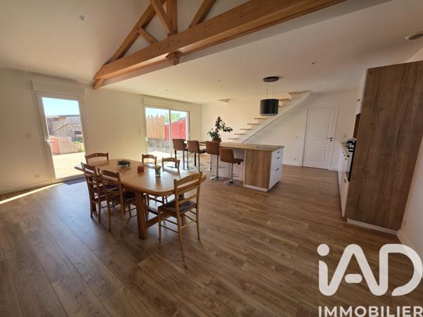 Maison à vendre 7 pièces 140 m² Le Loroux-Bottereau