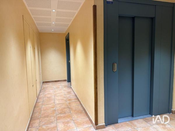 Location boutique/local commercial 170 m² Fréjus