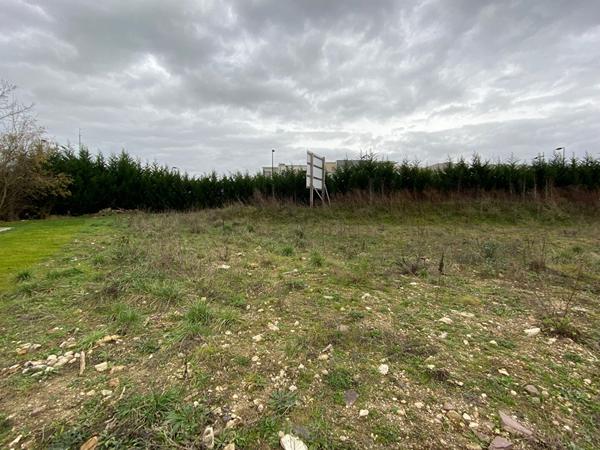 Terrain à Bâtir au Centre ville de Mennecy